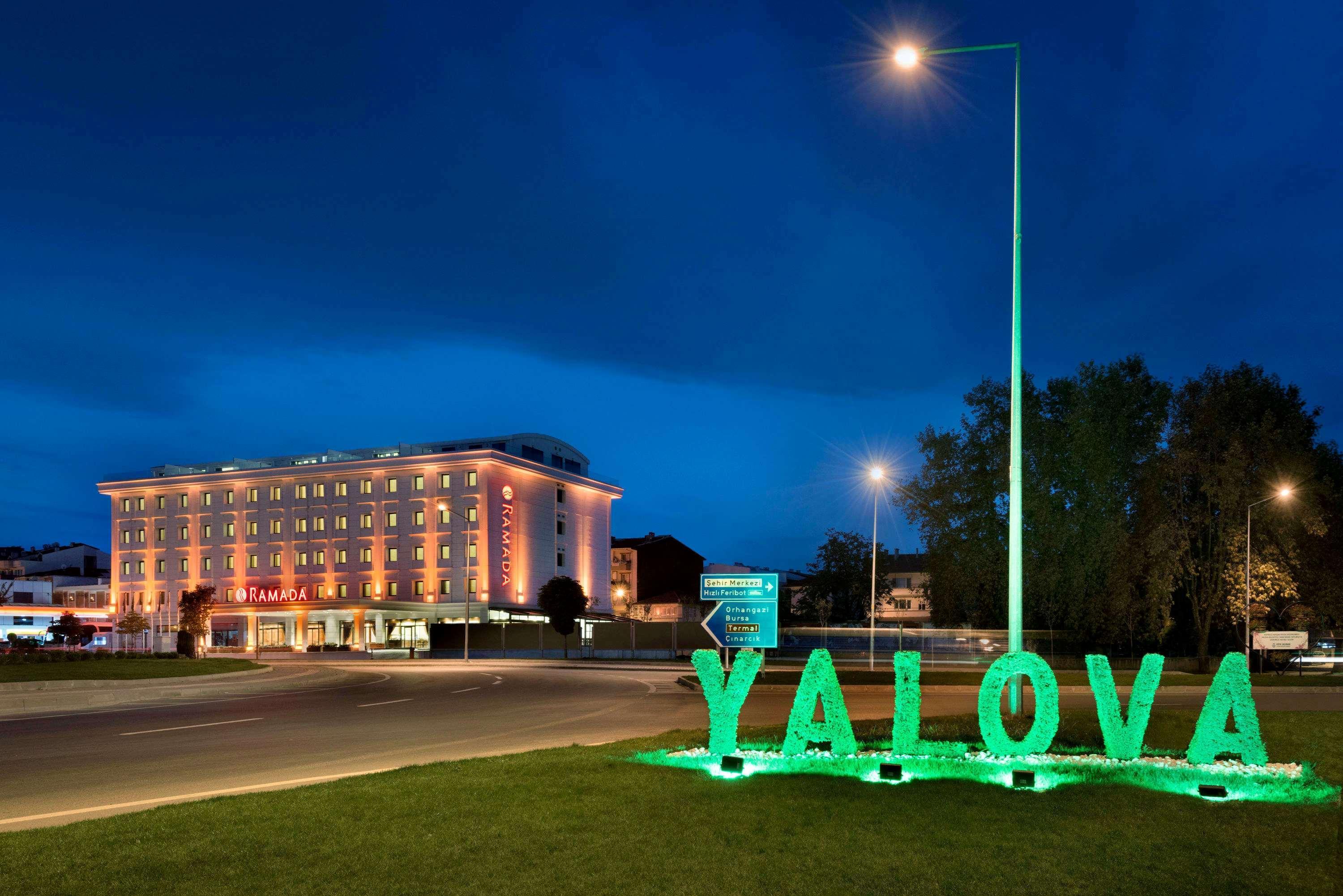 Ramada By Wyndham Yalova Hotel Yalova  Eksteriør billede