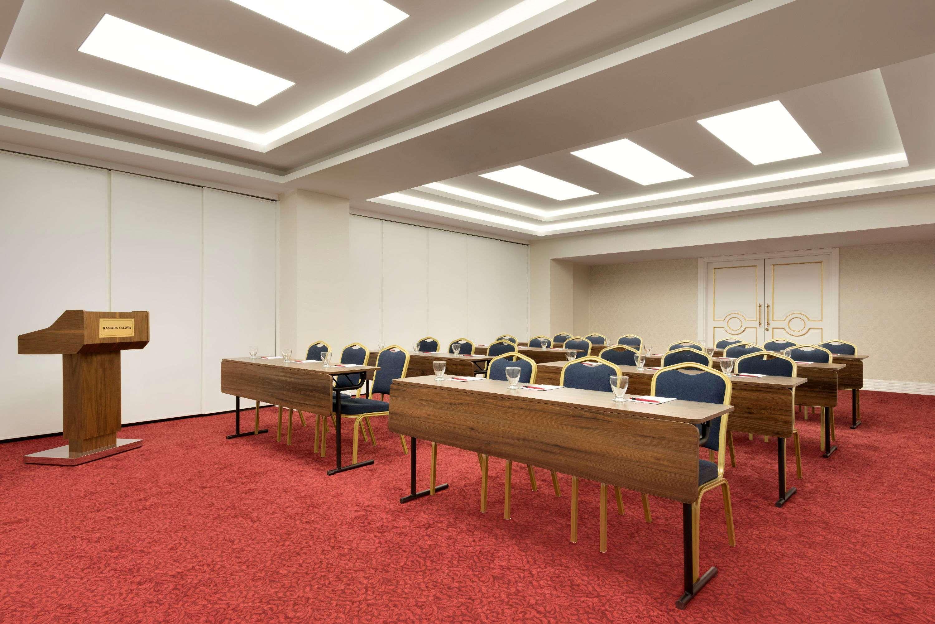 Ramada By Wyndham Yalova Hotel Yalova  Eksteriør billede