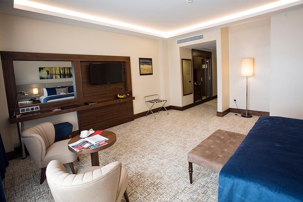 Ramada By Wyndham Yalova Hotel Yalova  Eksteriør billede