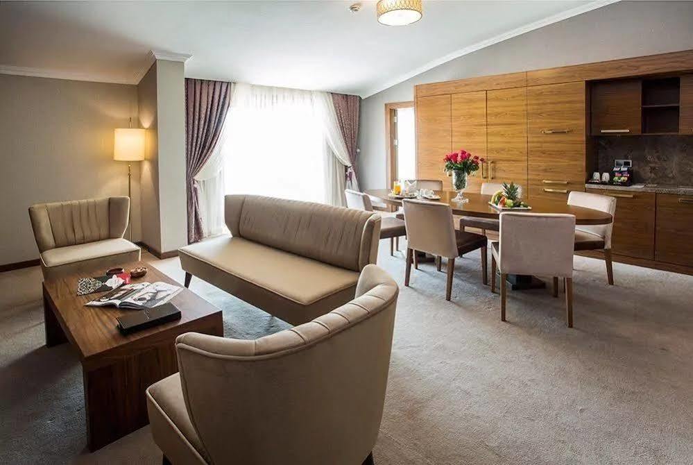 Ramada By Wyndham Yalova Hotel Yalova  Eksteriør billede