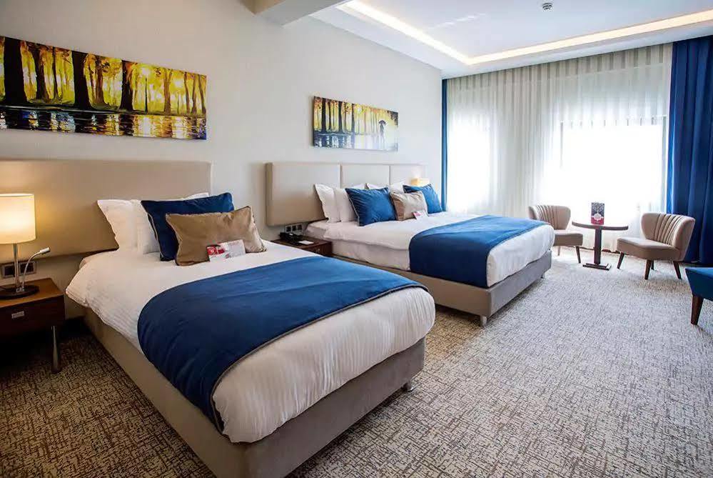 Ramada By Wyndham Yalova Hotel Yalova  Eksteriør billede