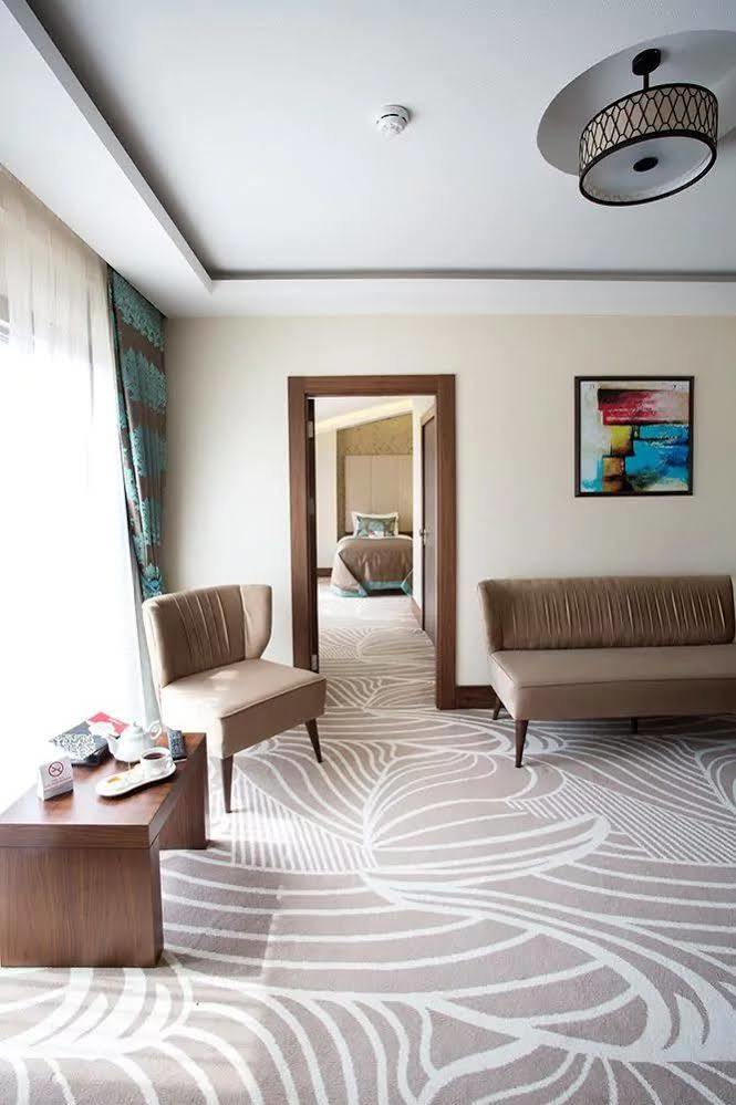 Ramada By Wyndham Yalova Hotel Yalova  Eksteriør billede