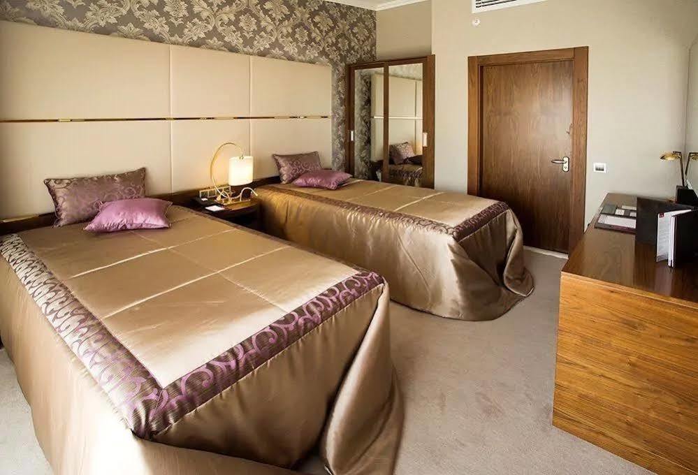 Ramada By Wyndham Yalova Hotel Yalova  Eksteriør billede
